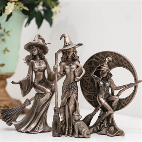 Wholesale witch statues